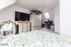 Bedroom- click for photo gallery